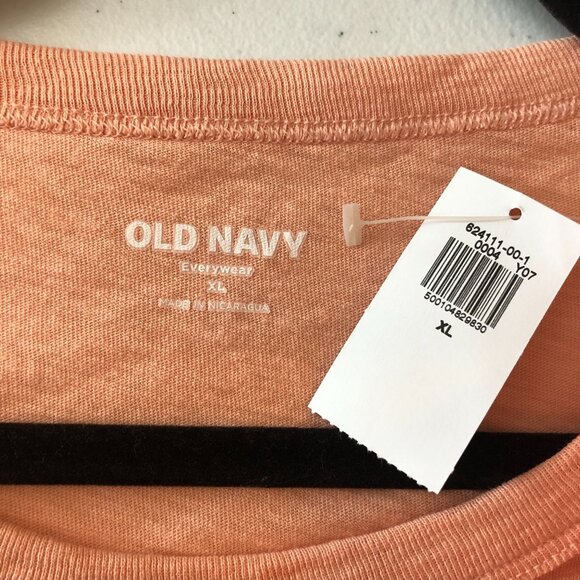 Old Navy Womens T Shirt Everywear Here Comes The Sun Hawaiian Graphic Pink XL - Picture 3 of 4